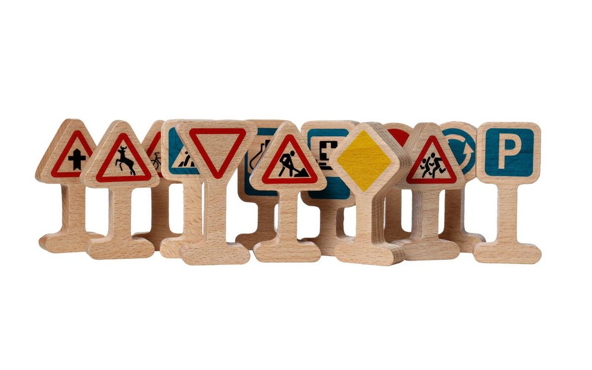    МВД России предложило более жесткие дорожные стандарты Фото – ru.freepik.com