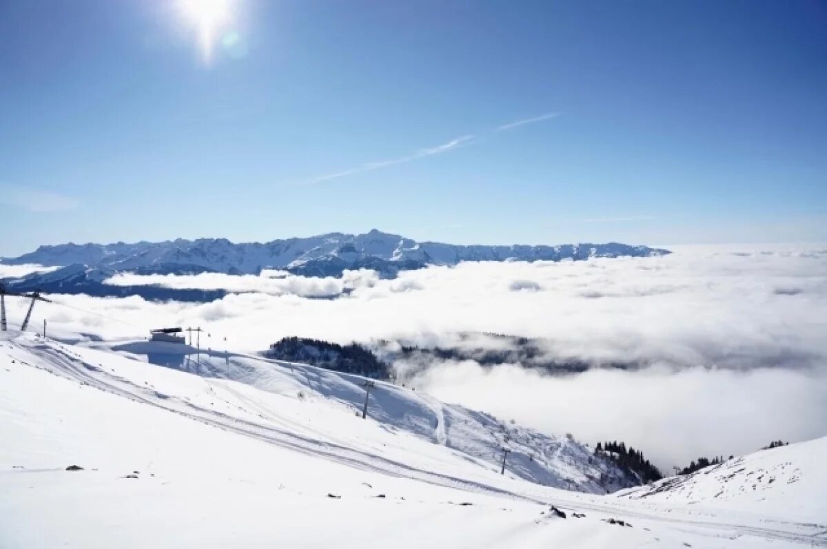    Кубанский альпинист третью ночь выживает без еды и спальника в горах Сочи