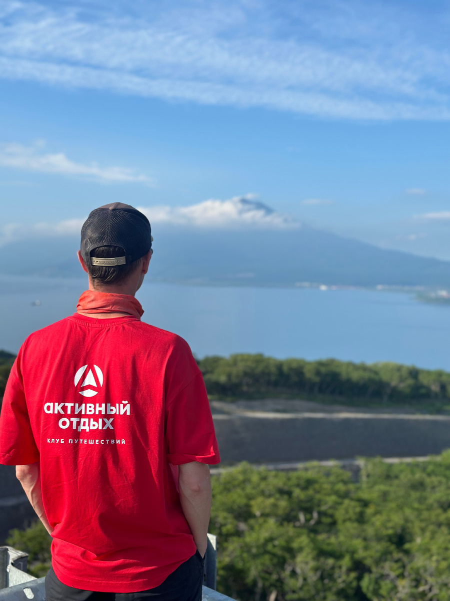 Вид на вулкан Богдан Хмельницкий