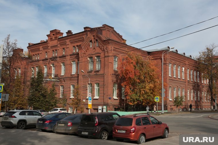    Ставки на квартиры-невелички рядом с вузом выше рыночных