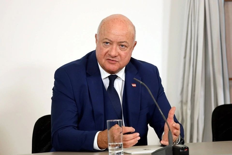    Христофору поддержал ответ Медведеву канцлера Австрии об отказе вступать в НАТО GLOBAL LOOK PRESS