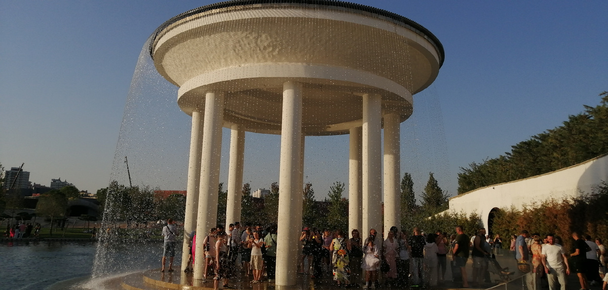 Фонтан Ротонда 