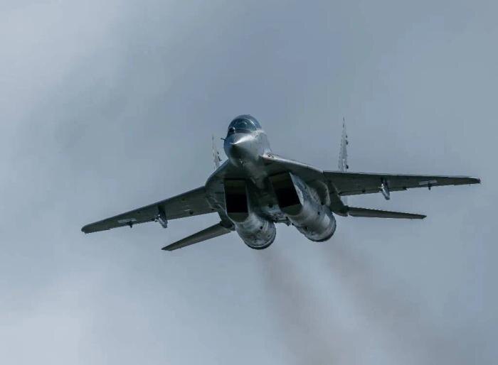 Обложка © Shutterstock / FOTODOM / Mike Mareen