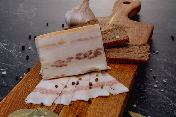 Сало, семейная ферма "Гжельское подворье"