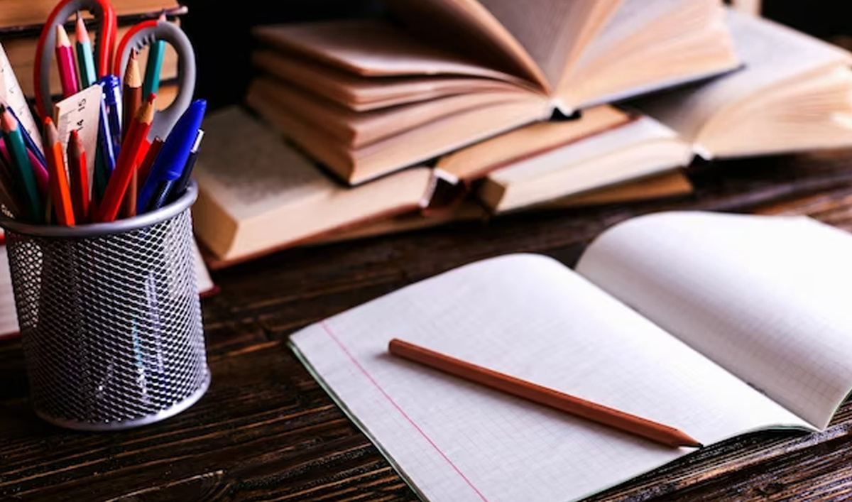 Раскрытые учебники итетради источник яндекс картинки