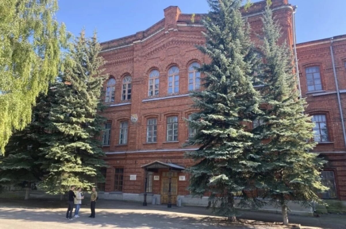    Здание кадетского корпуса в Ульяновске могут передать УИГА