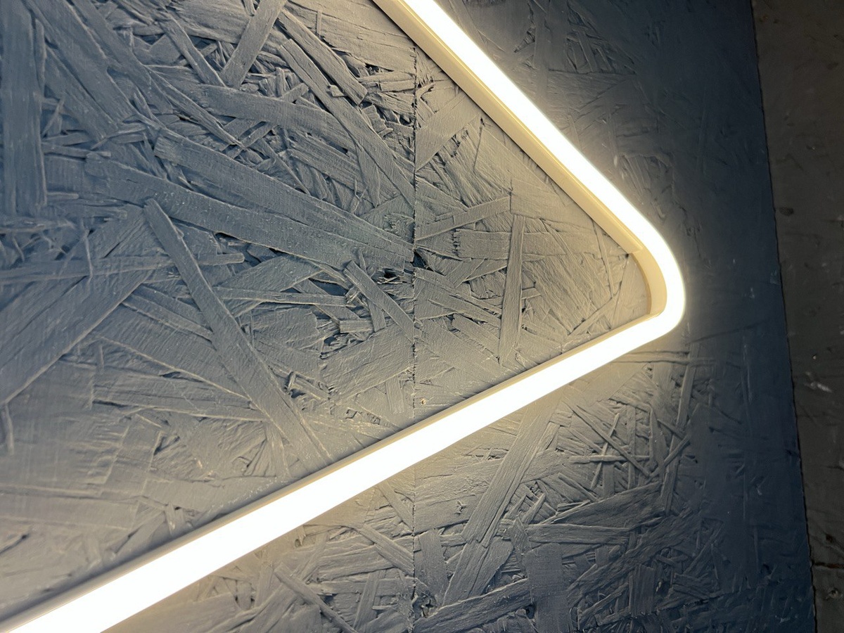 неоновая подсветка