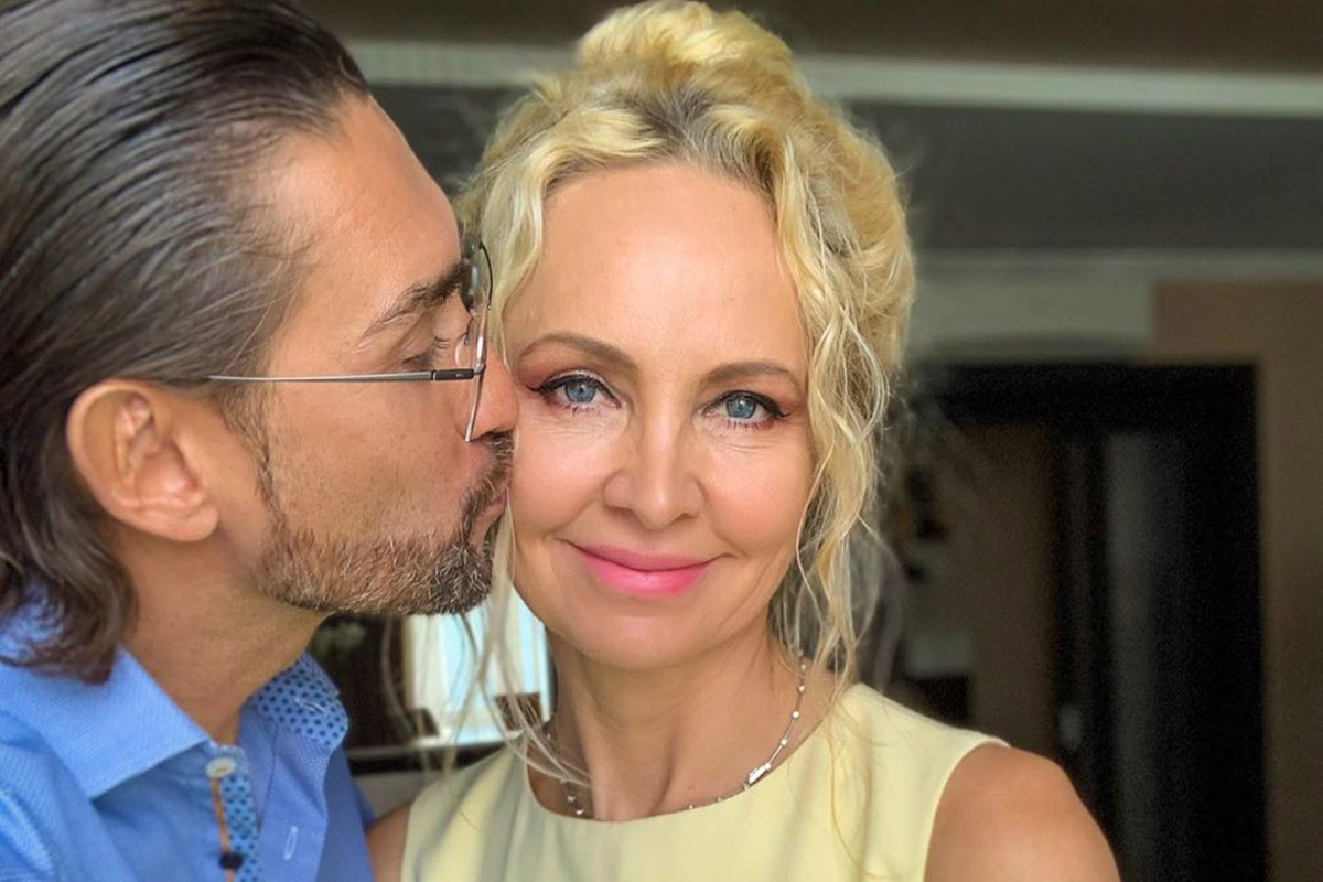 30 лет Елена была женой Руслана Нигматулина, в браке появилось двое сыновей.