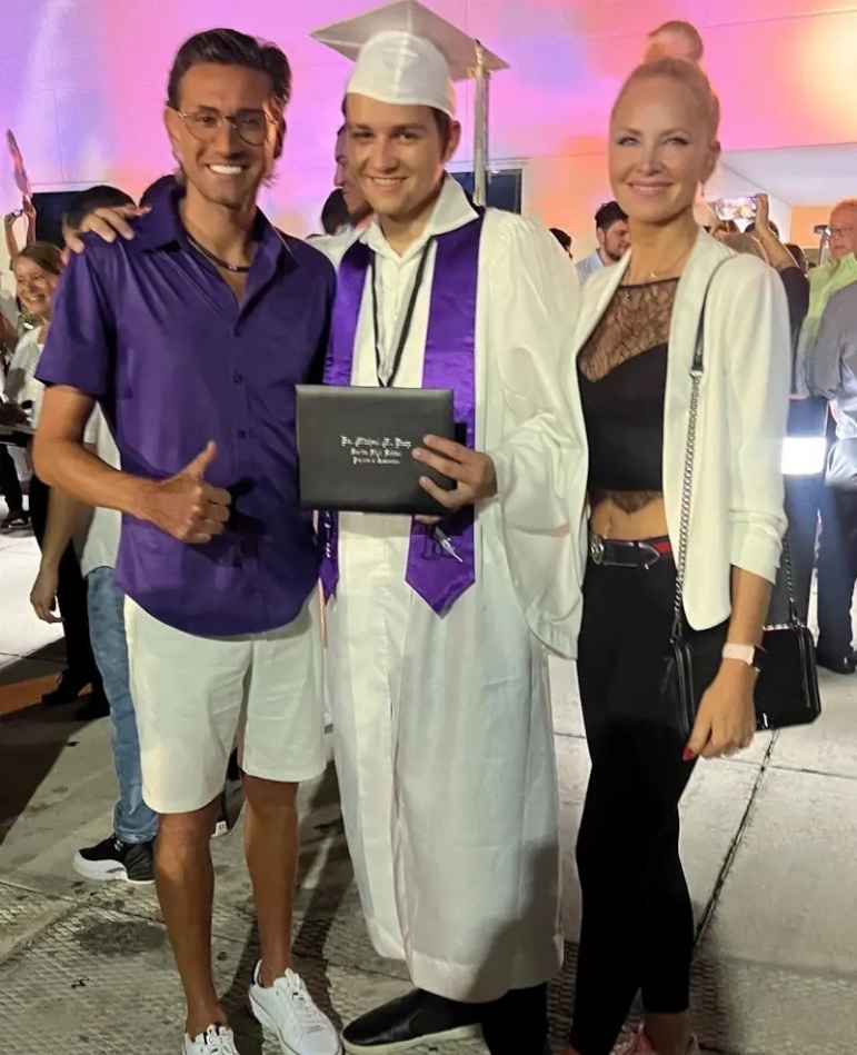 Руслан Нигматуллин с экс-женой Еленой и сыном Марселем 