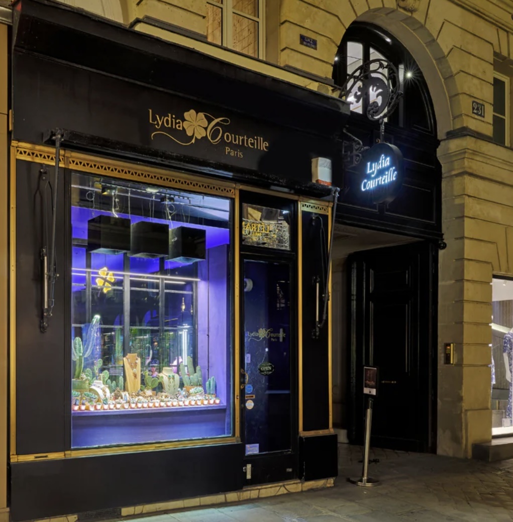Ювелирный Дом Лидии Куртей, Париж, Сент - Оноре, 231. 