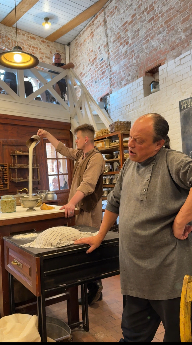 Артисты калачной