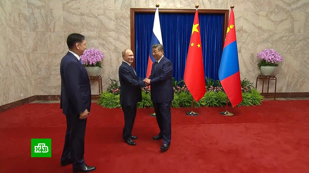    Десятки проектов и соглашений: за встречей Путина и Си Цзиньпина следил весь мир