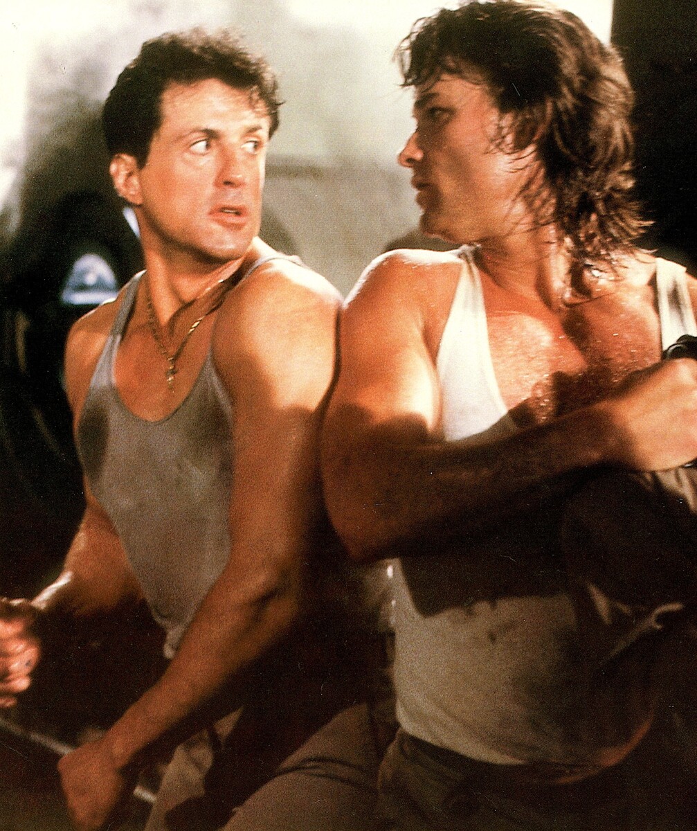 Фильм: Танго и Кэш (1989)