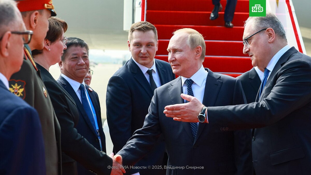    Путин прибыл в Китай с четырехдневным визитом