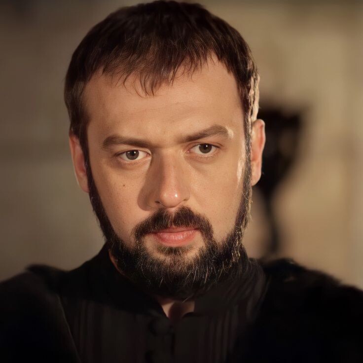 - Альпай, его уже подменили!