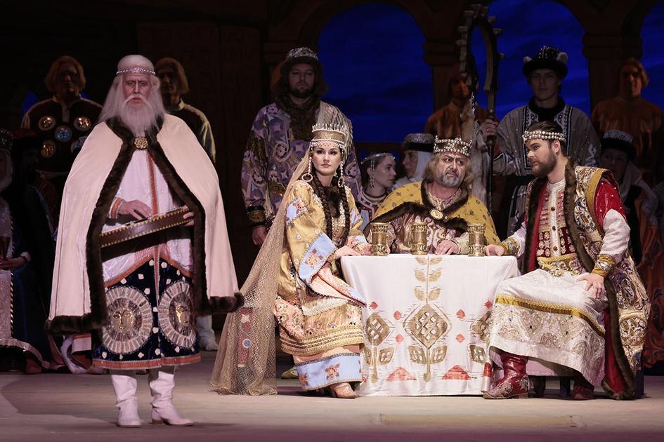 Фото взято: https://bolshoi.ru/performances/opera/ruslan-and-lyudmila