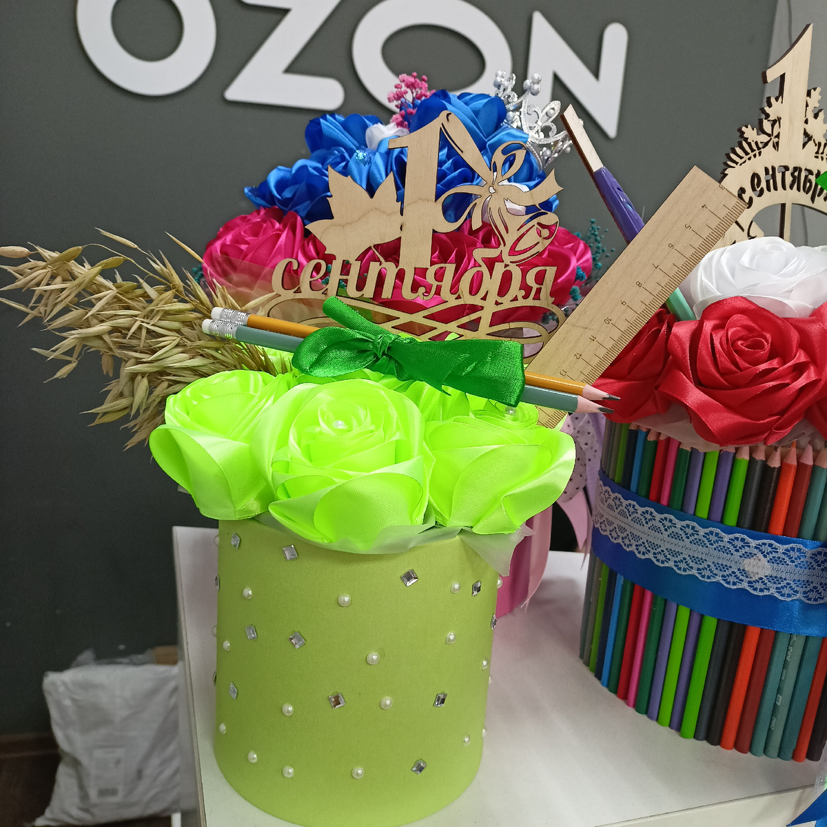 Вот такие поделки делает сотрудница из нашего любимого ПВЗ. Красота!