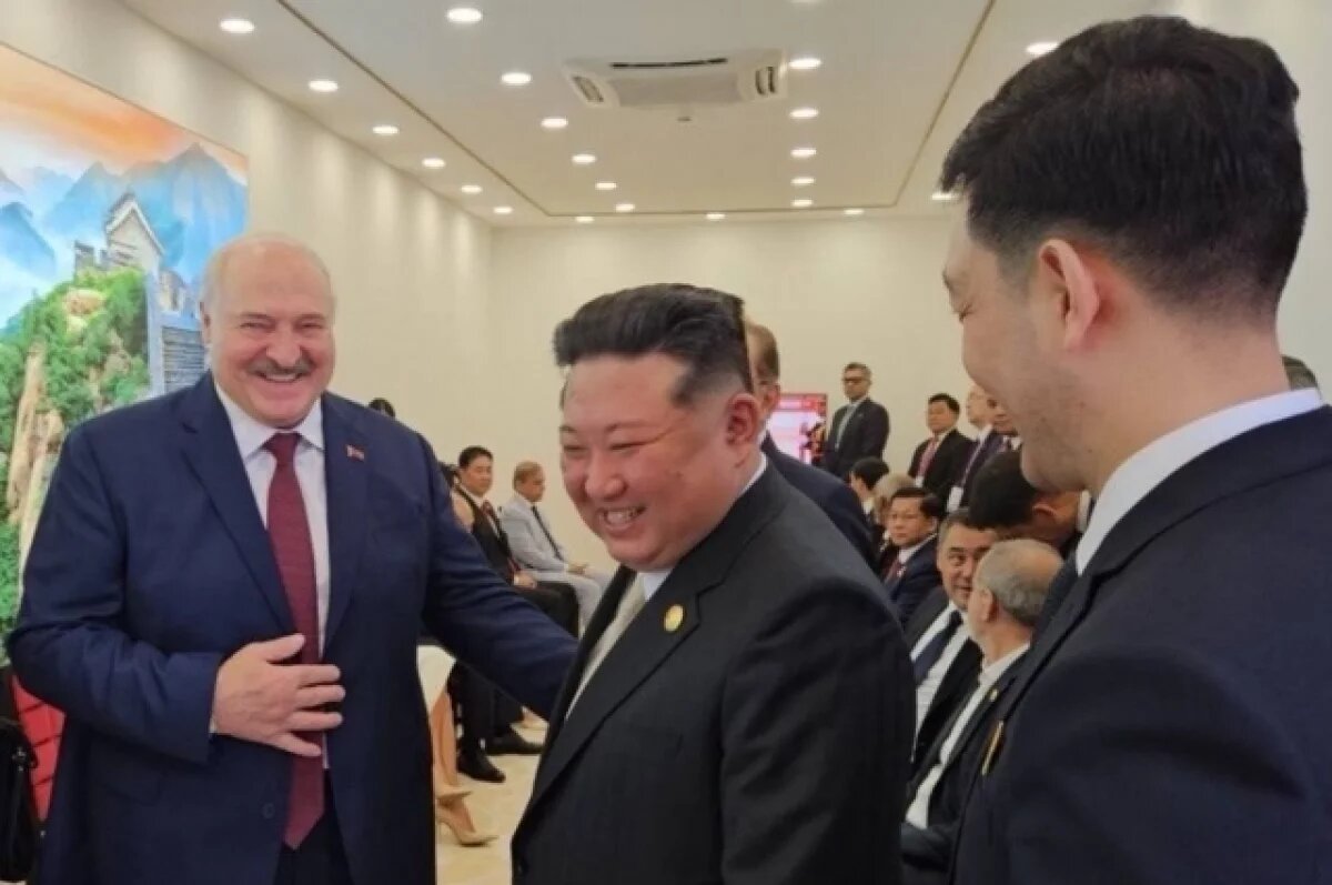    Ким Чен Ын пригласил Лукашенко в Северную Корею