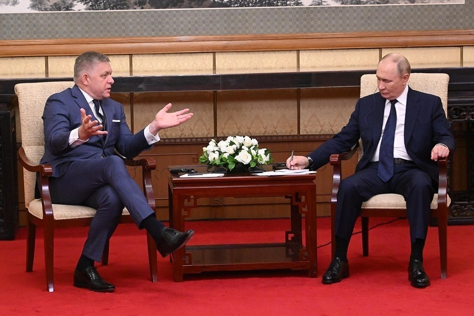    Владимир Путин предложил Фицо закрыть Киеву поставки газа и электроэнергии REUTERS