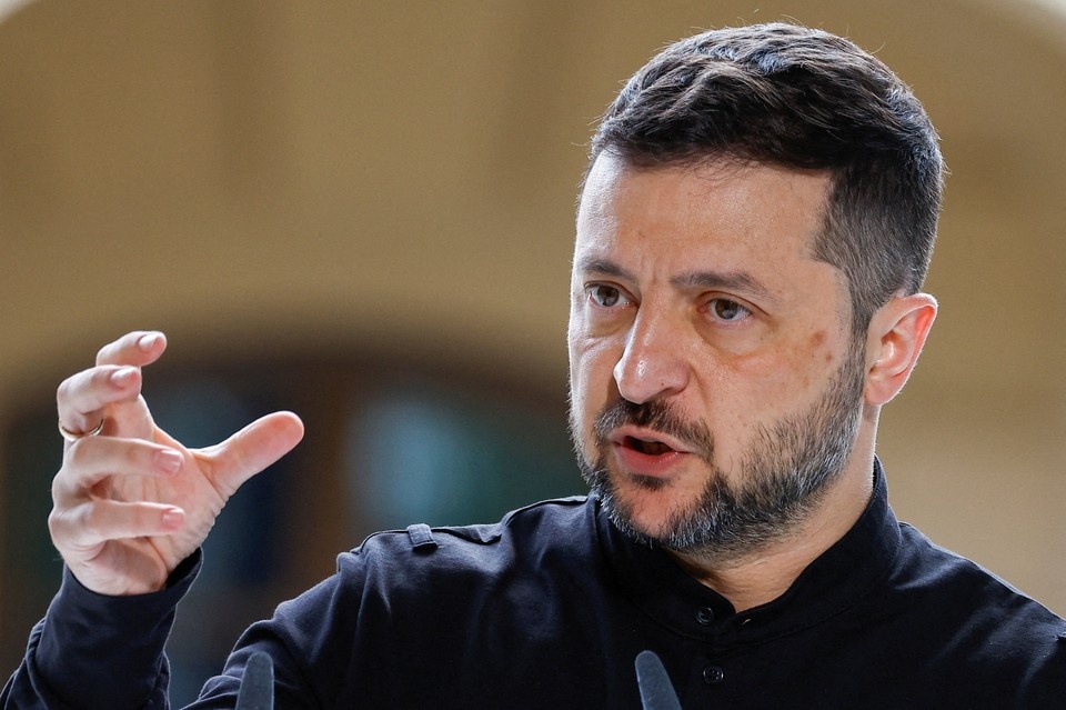    Дэвис: Украина либо признает поражение, либо её ждет катастрофа REUTERS