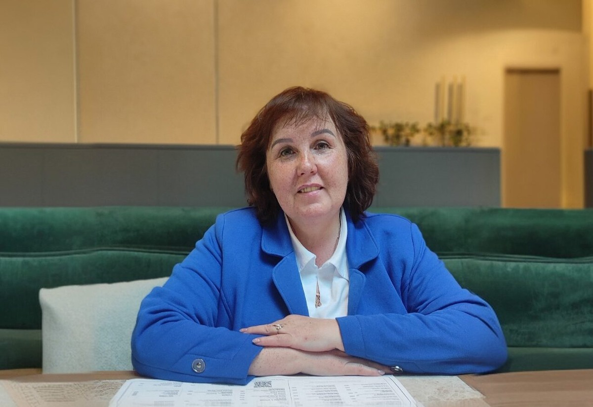    Помогать другим Елену Владимировну научили в семье. Фото: Елена Коноплева