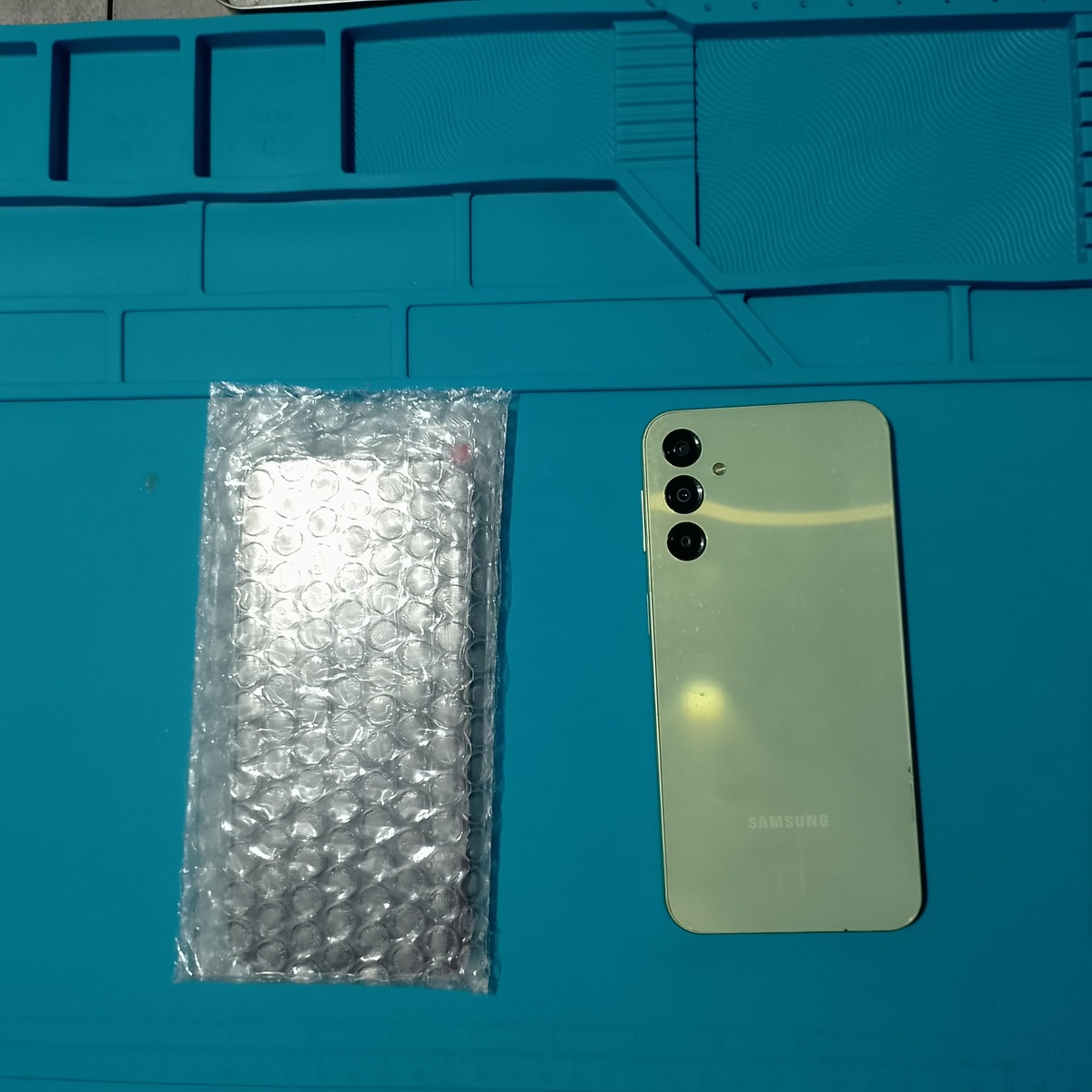     Общее состояние перед разборкой: следы прошлых работ, необходимость зачистки кромок.