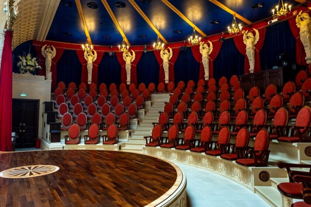 Листайте вправо, чтобы увидеть больше изображений