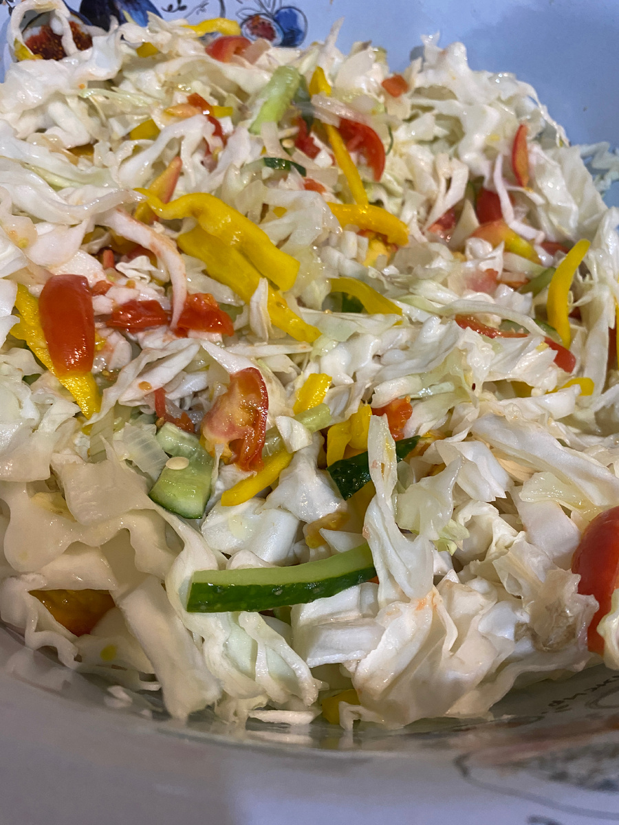 Осталось добавить натертую морковь