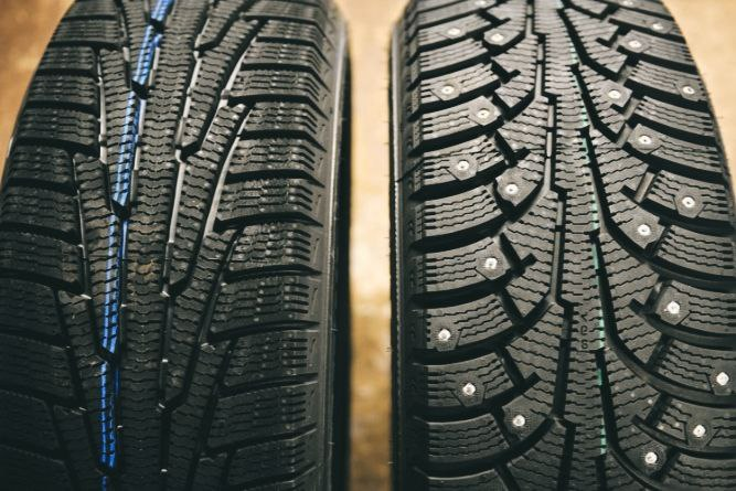 “Шипы больше даже не рассматриваю” — жалею, что не перешёл на фрикционки раньше: зима стала тише, а дороги — безопаснее