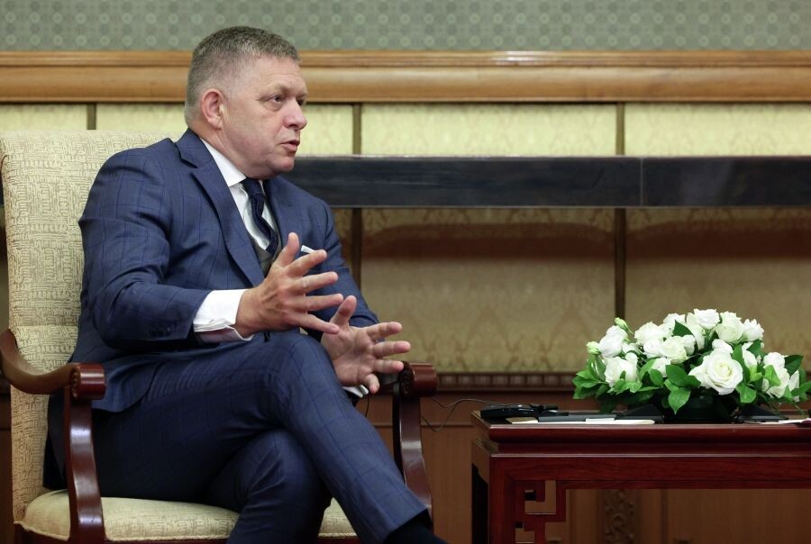    Председатель правительства Словакии Роберт Фицо во время встречи с Владимиром Путиным в Пекине / Источник: © Владимир Смирнов/POOL/РИА Новости