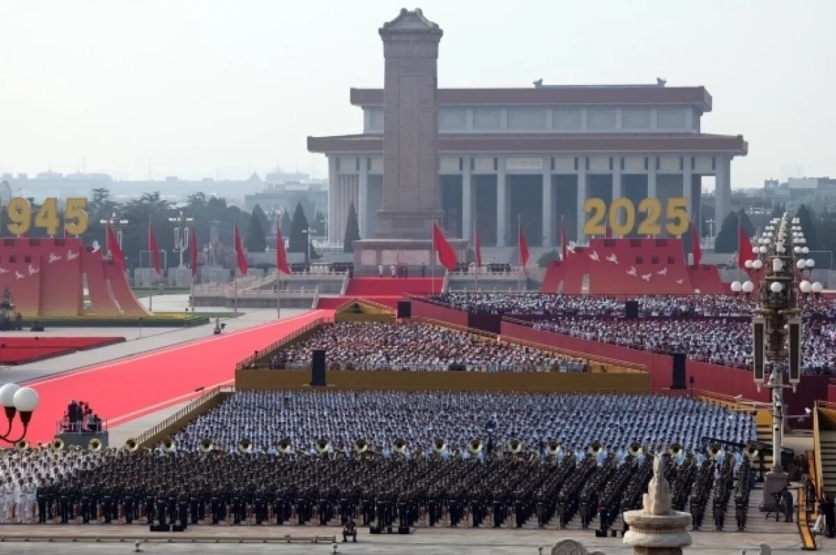    NYT: военный парад в Пекине стал амбициозной демонстрацией силы Китая