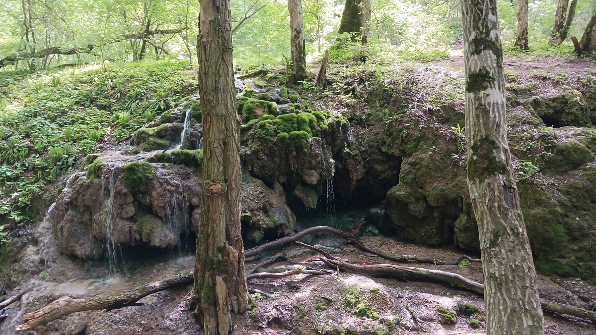 Травертиновый водопад