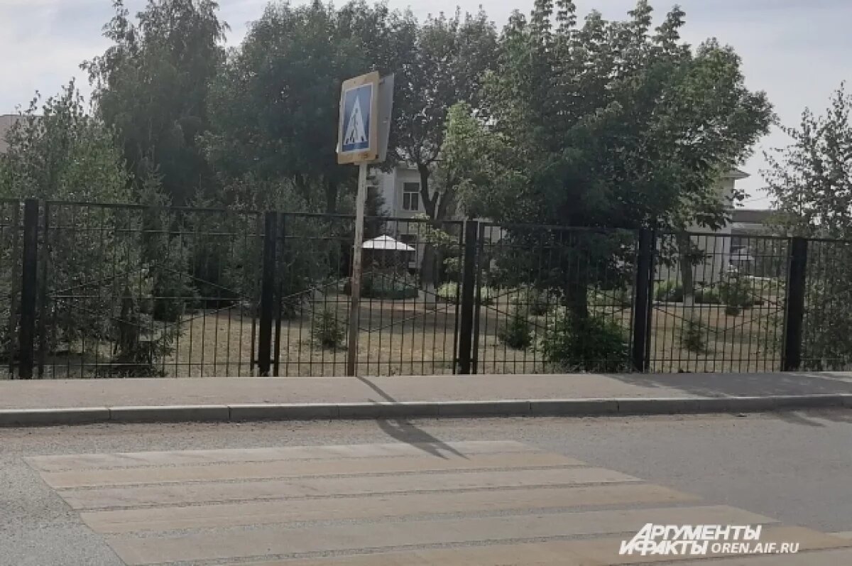    В Оренбуржье половина пешеходных переходов у школ признаны небезопасными
