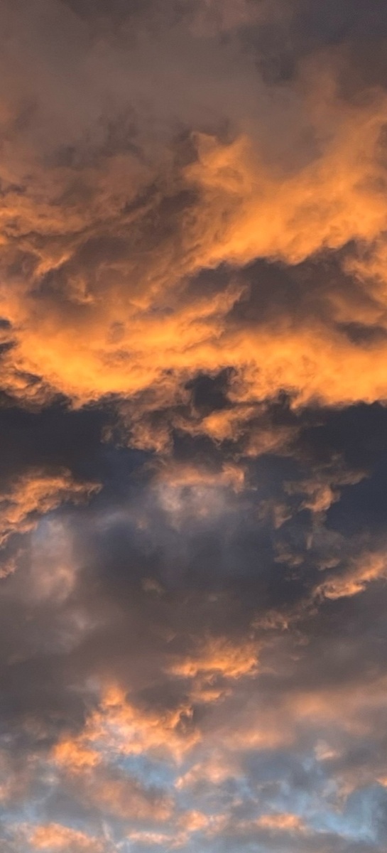 И такие закаты у нас не редкость....