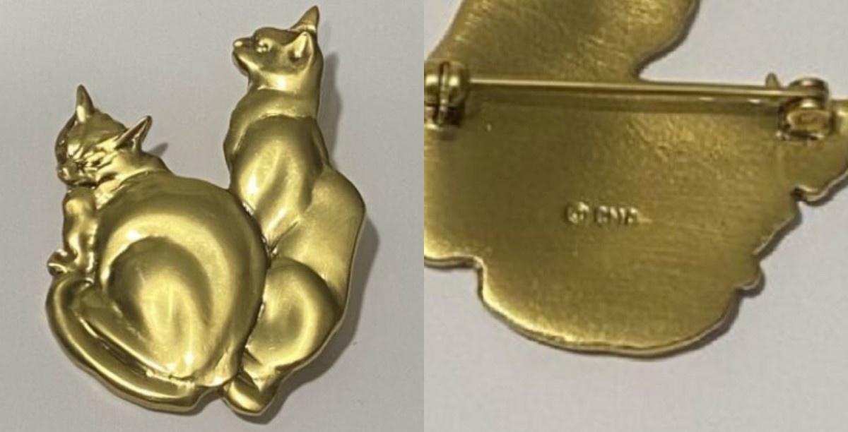 Брошь с маркировкой CMA (Музей искусств Кливленда CMA)