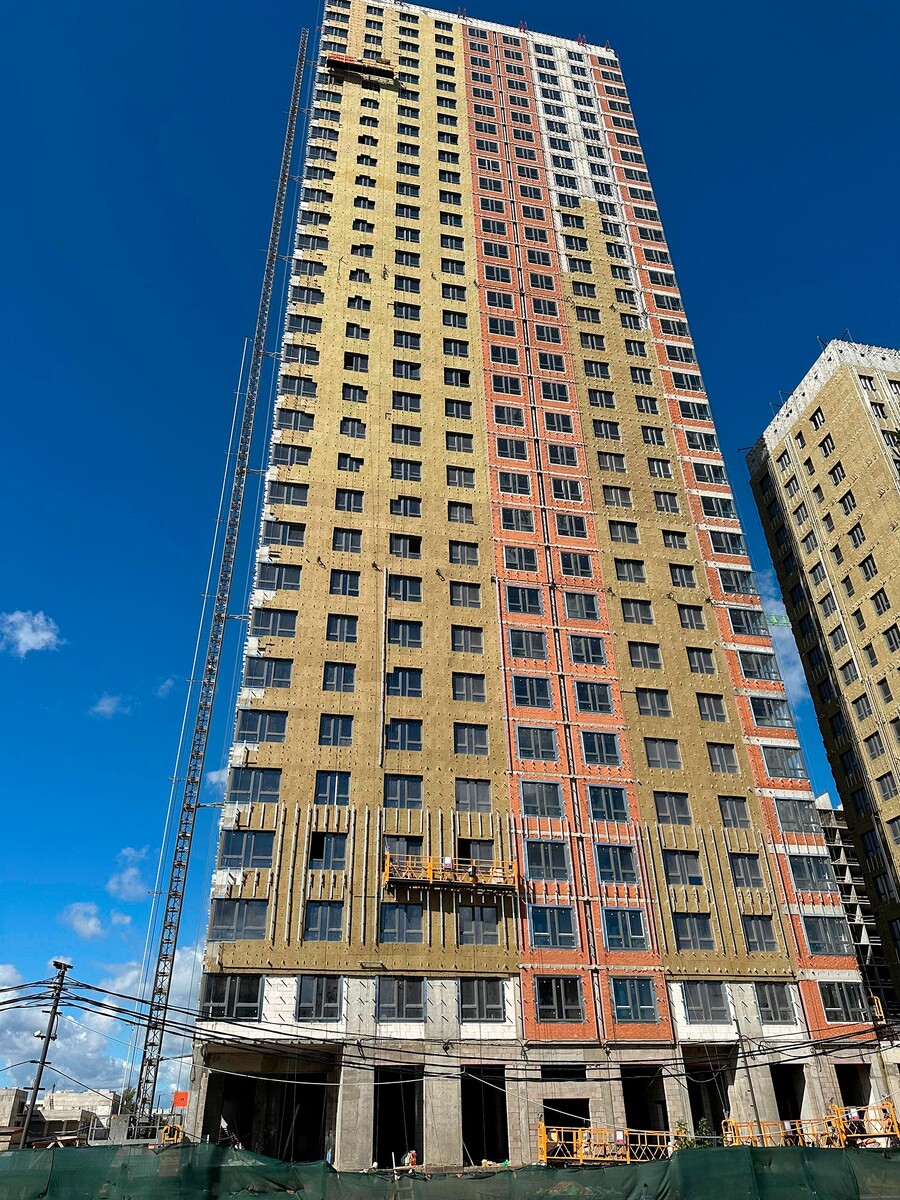 ЖК РУСИЧ (Фасад 7964 м2)
 Фасадные кассеты — оцинкованная сталь 1,2 мм с полимерным покрытием