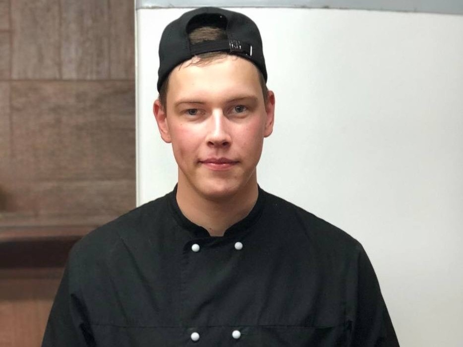 Шеф-повар Сергей Маслов