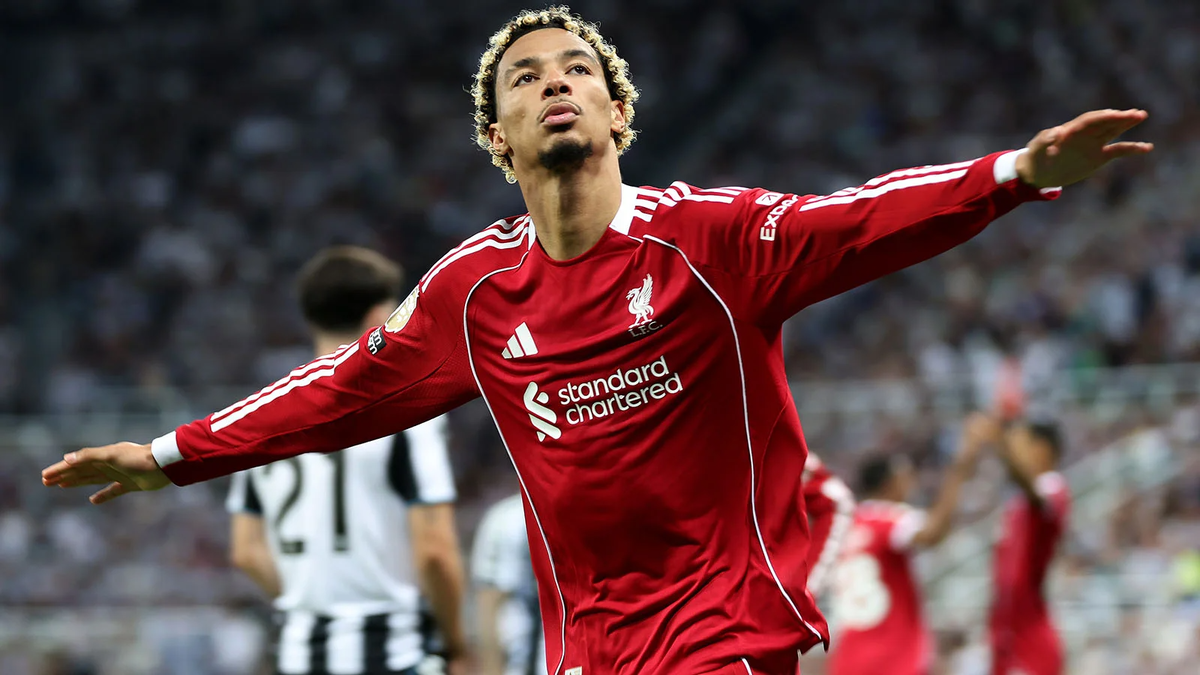 Игрок команды «Ливерпуль» (Фото Liverpool FC / Liverpool FC via Getty Images)