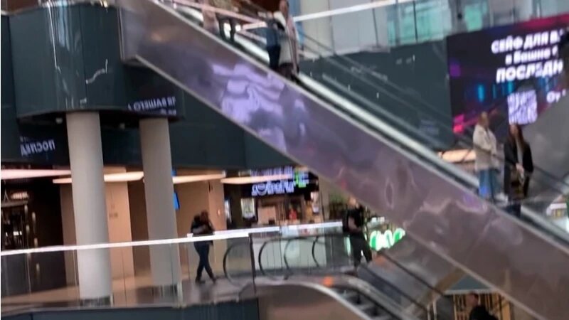     Эскалатор в торговом центре. altapress.ru