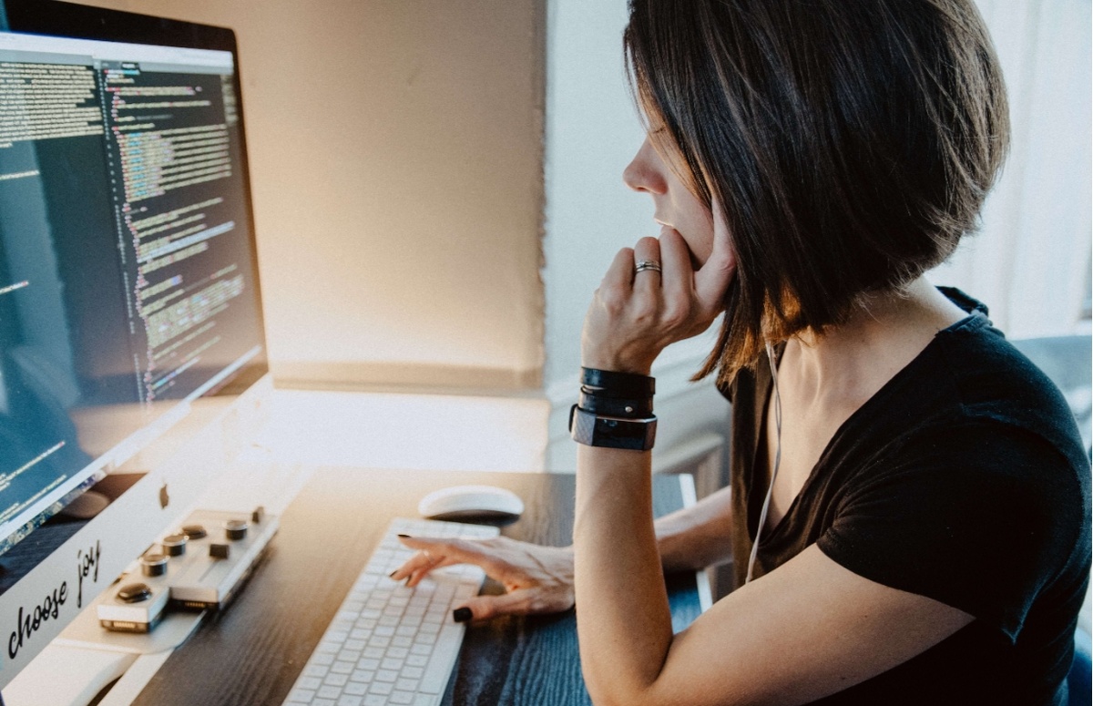 Часто приступы головокружения возникают за монитором. Очень часто!