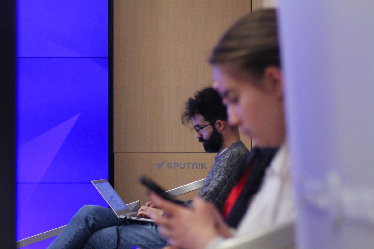 Нейросети несут много опасности для пользователей.  Фото: Фото: ФедералПресс / Герман Парло