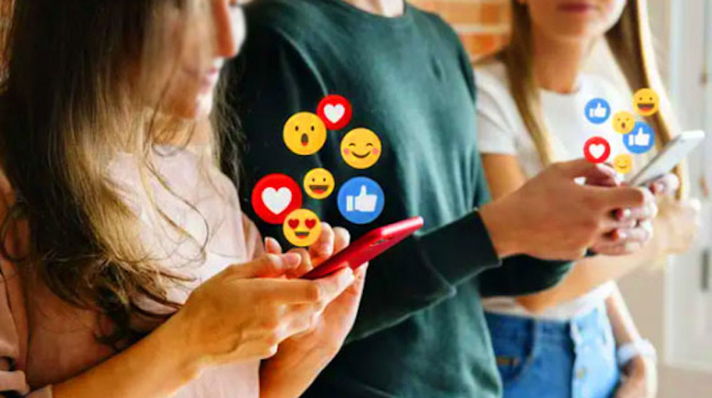    Когда TikTok важнее общения