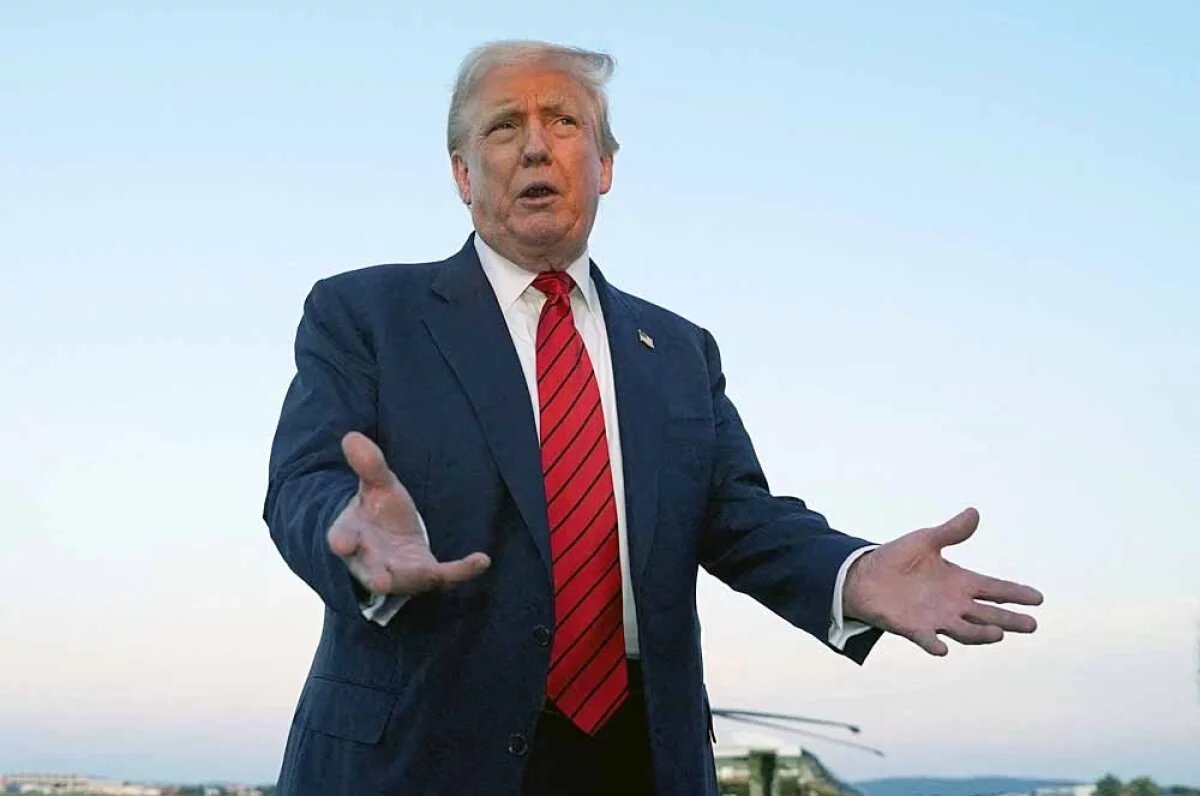    Трамп в принадлежащей ему социальной сети опубликовал пост, в котором обвинил лидеров КНР, КНДР и России в заговоре.