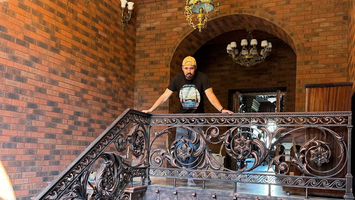 Вот такое лестничное ограждение.