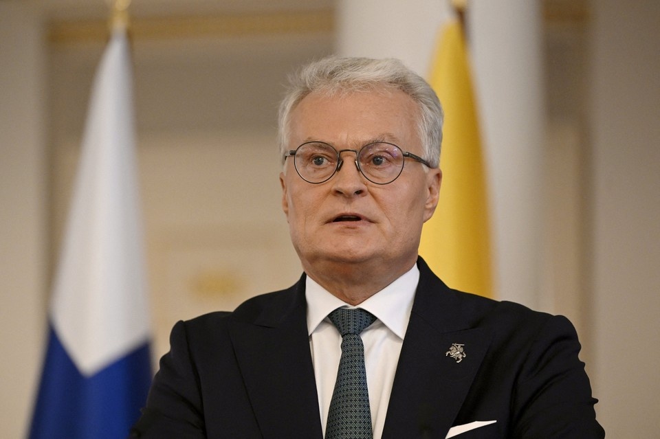    Самолет президента Литвы не смог приземлиться в Вильнюсе: вот что случилось REUTERS