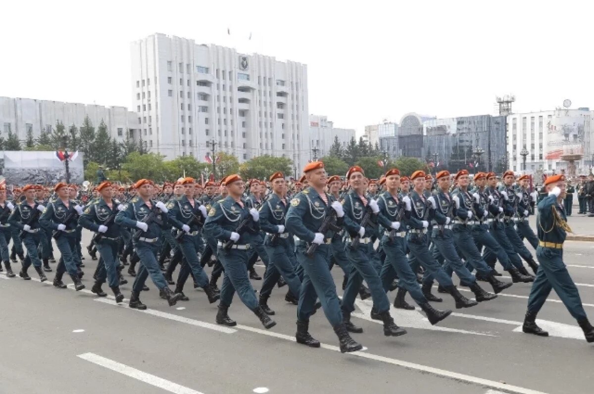    МЧС России прошли торжественным маршем на Параде Победы в Хабаровске