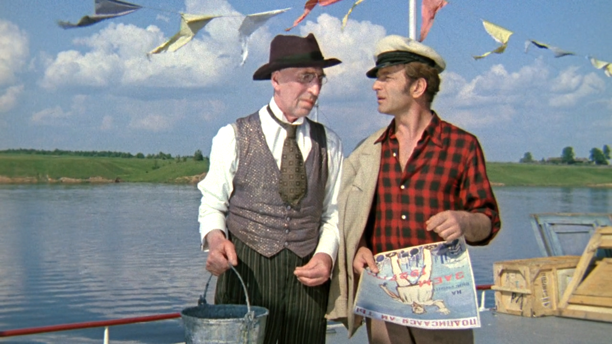 Кадр из кинофильма "12 стульев", 1971 г., режиссер Леонид Гайдай, сценаристы Владлен Бахнов, Леонид Гайдай, композитор Александр Зацепин (скриншот)