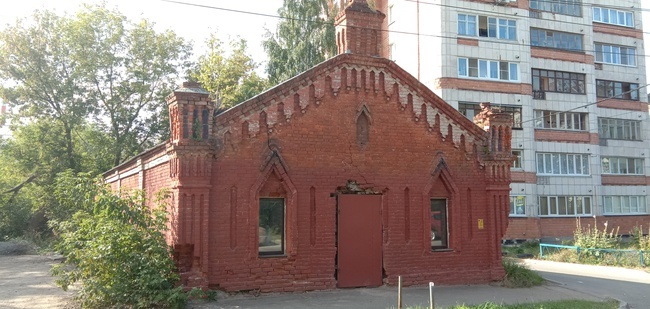 Пакгауз или амбар в черте города