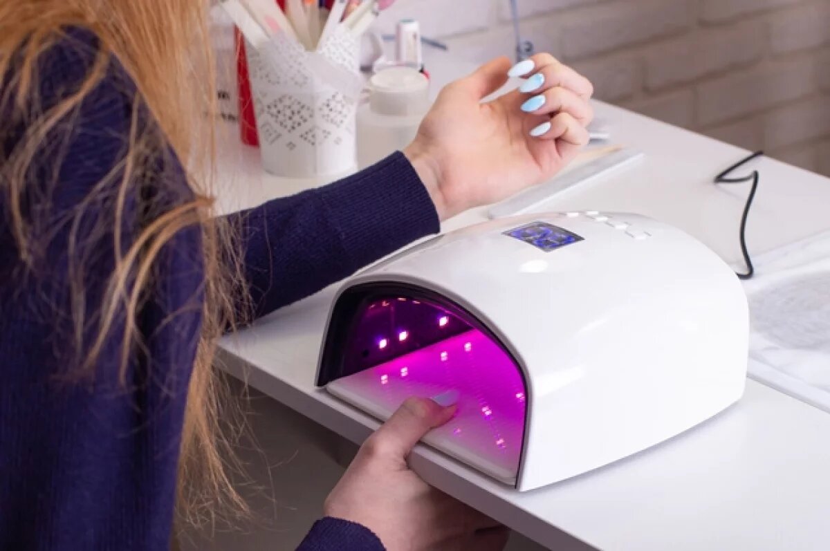    DM: в Европе женщинам запретили пользоваться гель-лаком