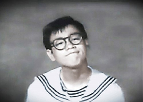 Брюс Ли. Архивное фото. Источник: Bruce Lee foundation. Обработка автора канала.